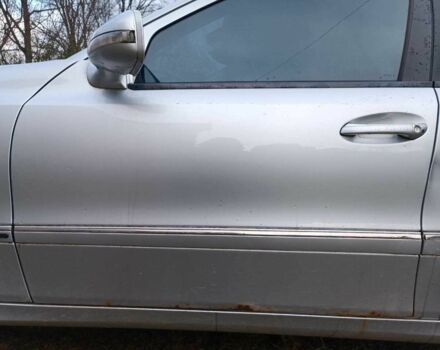 Серый Мерседес 200, объемом двигателя 1.8 л и пробегом 207 тыс. км за 7000 $, фото 6 на Automoto.ua