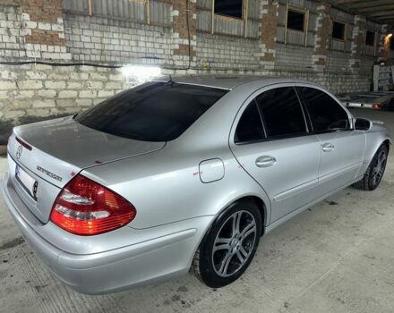 Серый Мерседес 200, объемом двигателя 1.8 л и пробегом 373 тыс. км за 2950 $, фото 4 на Automoto.ua