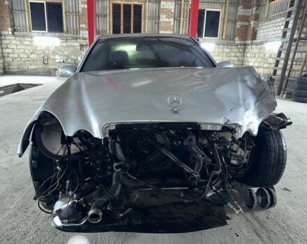 Серый Мерседес 200, объемом двигателя 1.8 л и пробегом 373 тыс. км за 2950 $, фото 2 на Automoto.ua