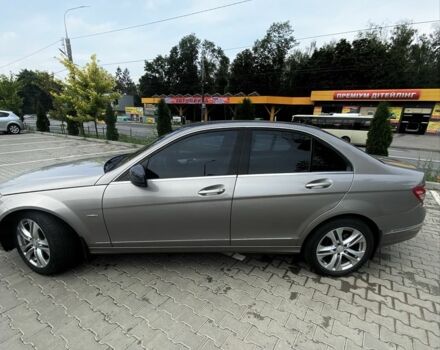 Серый Мерседес 200, объемом двигателя 1.8 л и пробегом 206 тыс. км за 7700 $, фото 7 на Automoto.ua