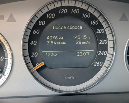 Серый Мерседес 200, объемом двигателя 2.1 л и пробегом 311 тыс. км за 9000 $, фото 12 на Automoto.ua