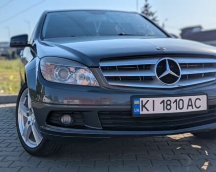 Серый Мерседес 200, объемом двигателя 2.1 л и пробегом 311 тыс. км за 9000 $, фото 3 на Automoto.ua