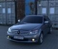 Серый Мерседес 200, объемом двигателя 2.1 л и пробегом 330 тыс. км за 7800 $, фото 6 на Automoto.ua
