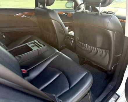 Сірий Мерседес 200, об'ємом двигуна 2.2 л та пробігом 337 тис. км за 9700 $, фото 10 на Automoto.ua