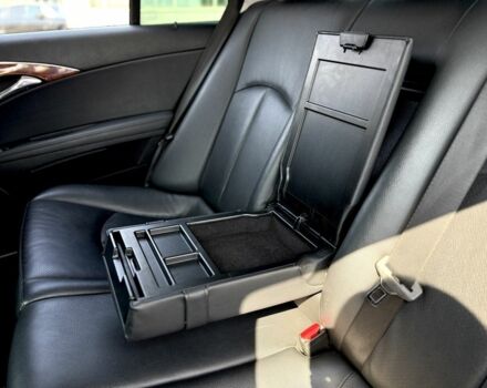 Сірий Мерседес 200, об'ємом двигуна 2.2 л та пробігом 337 тис. км за 9700 $, фото 11 на Automoto.ua