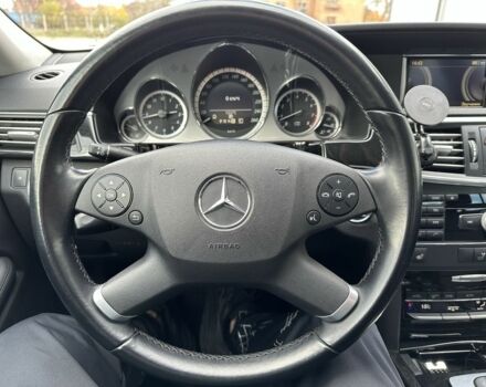 Серый Мерседес 200, объемом двигателя 1.8 л и пробегом 116 тыс. км за 14500 $, фото 9 на Automoto.ua