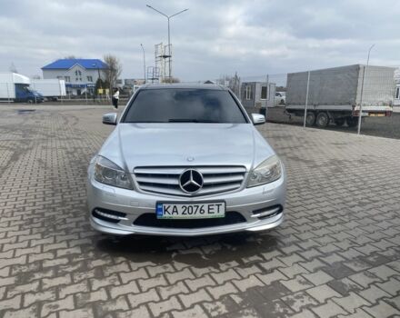 Сірий Мерседес 200, об'ємом двигуна 1.8 л та пробігом 170 тис. км за 10000 $, фото 1 на Automoto.ua