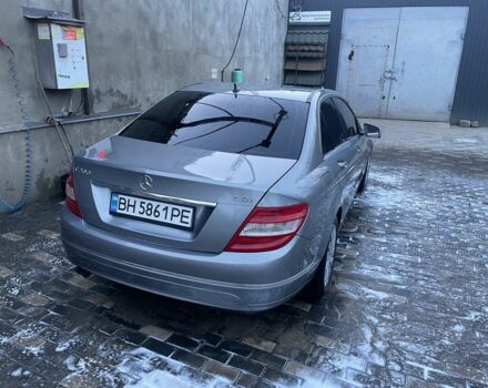 Серый Мерседес 200, объемом двигателя 2.1 л и пробегом 240 тыс. км за 9000 $, фото 4 на Automoto.ua