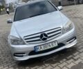 Сірий Мерседес 200, об'ємом двигуна 1.8 л та пробігом 170 тис. км за 10000 $, фото 1 на Automoto.ua