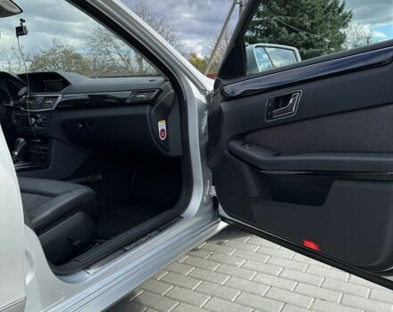 Серый Мерседес 200, объемом двигателя 1.8 л и пробегом 116 тыс. км за 14500 $, фото 19 на Automoto.ua