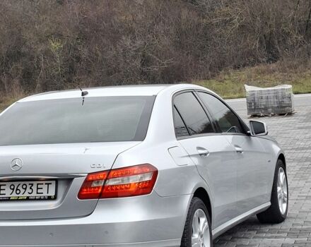 Серый Мерседес 200, объемом двигателя 2.1 л и пробегом 280 тыс. км за 10700 $, фото 7 на Automoto.ua