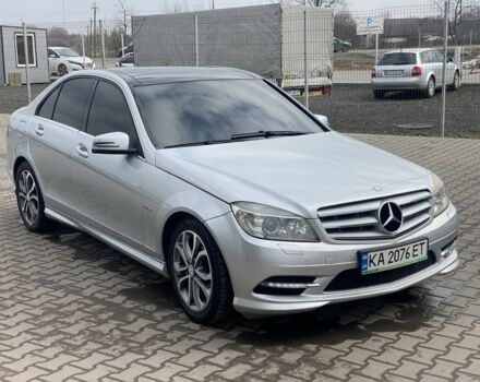 Сірий Мерседес 200, об'ємом двигуна 1.8 л та пробігом 170 тис. км за 10000 $, фото 2 на Automoto.ua