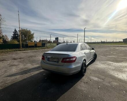 Сірий Мерседес 200, об'ємом двигуна 2.1 л та пробігом 320 тис. км за 12750 $, фото 6 на Automoto.ua