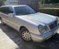 Сірий Мерседес 200, об'ємом двигуна 2 л та пробігом 270 тис. км за 2400 $, фото 1 на Automoto.ua