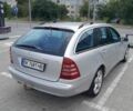 Серый Мерседес 200, объемом двигателя 2 л и пробегом 390 тыс. км за 3127 $, фото 5 на Automoto.ua