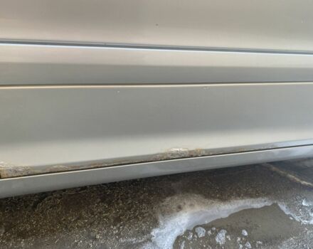 Серый Мерседес 200, объемом двигателя 1.8 л и пробегом 205 тыс. км за 3200 $, фото 2 на Automoto.ua