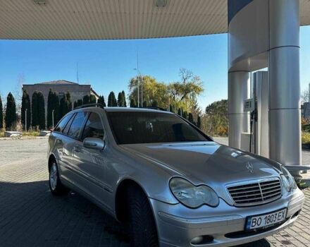 Серый Мерседес 200, объемом двигателя 2.1 л и пробегом 465 тыс. км за 5300 $, фото 23 на Automoto.ua