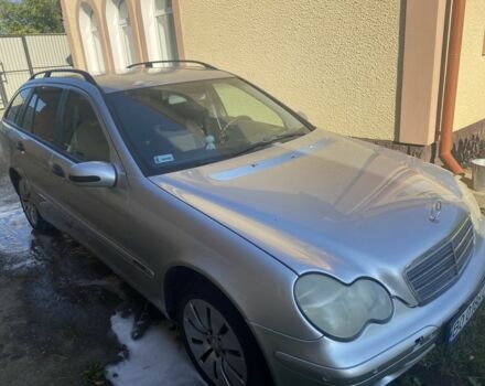 Серый Мерседес 200, объемом двигателя 1.8 л и пробегом 205 тыс. км за 3200 $, фото 1 на Automoto.ua