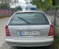 Сірий Мерседес 200, об'ємом двигуна 2.1 л та пробігом 300 тис. км за 3800 $, фото 3 на Automoto.ua
