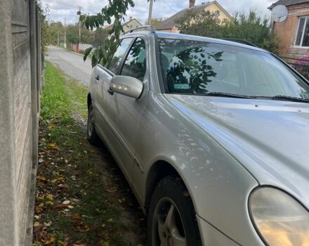 Сірий Мерседес 200, об'ємом двигуна 2.1 л та пробігом 300 тис. км за 3800 $, фото 4 на Automoto.ua