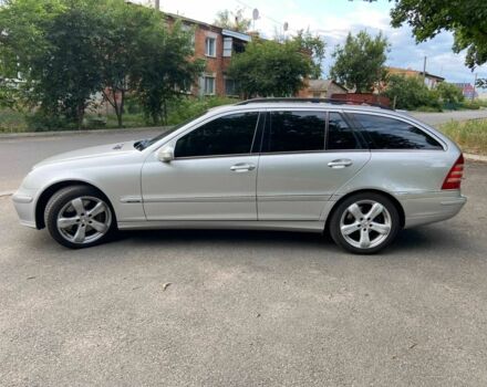 Серый Мерседес 200, объемом двигателя 1.8 л и пробегом 316 тыс. км за 5500 $, фото 4 на Automoto.ua