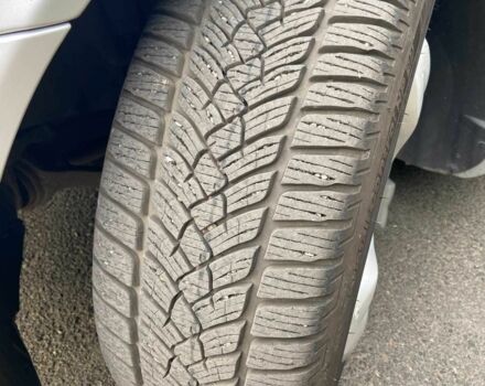 Серый Мерседес 200, объемом двигателя 1.8 л и пробегом 316 тыс. км за 5500 $, фото 20 на Automoto.ua