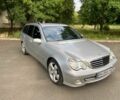 Серый Мерседес 200, объемом двигателя 1.8 л и пробегом 316 тыс. км за 5500 $, фото 1 на Automoto.ua