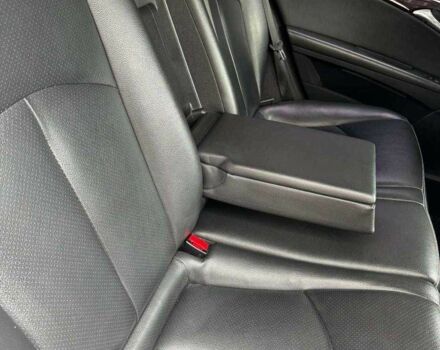 Серый Мерседес 200, объемом двигателя 1.8 л и пробегом 300 тыс. км за 6500 $, фото 8 на Automoto.ua