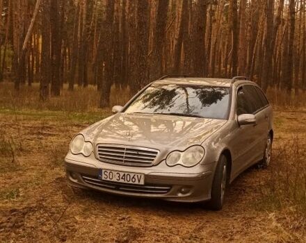 Серый Мерседес 200, объемом двигателя 0 л и пробегом 400 тыс. км за 3000 $, фото 3 на Automoto.ua