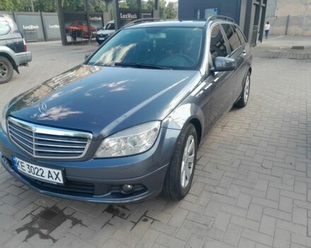 Серый Мерседес 200, объемом двигателя 2.1 л и пробегом 392 тыс. км за 7300 $, фото 1 на Automoto.ua