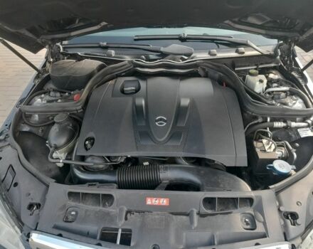 Серый Мерседес 200, объемом двигателя 2.1 л и пробегом 392 тыс. км за 7300 $, фото 3 на Automoto.ua