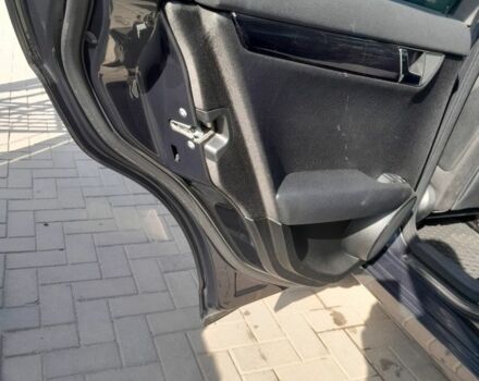 Серый Мерседес 200, объемом двигателя 2.1 л и пробегом 392 тыс. км за 7300 $, фото 11 на Automoto.ua