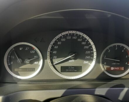 Серый Мерседес 200, объемом двигателя 2.1 л и пробегом 392 тыс. км за 7300 $, фото 5 на Automoto.ua