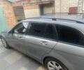 Серый Мерседес 200, объемом двигателя 2.2 л и пробегом 480 тыс. км за 5000 $, фото 1 на Automoto.ua
