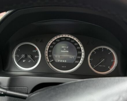 Сірий Мерседес 200, об'ємом двигуна 2.1 л та пробігом 260 тис. км за 9200 $, фото 7 на Automoto.ua