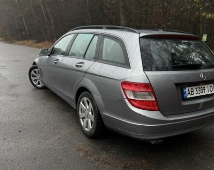 Сірий Мерседес 200, об'ємом двигуна 2.1 л та пробігом 260 тис. км за 9200 $, фото 5 на Automoto.ua