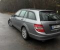Сірий Мерседес 200, об'ємом двигуна 2.1 л та пробігом 260 тис. км за 9200 $, фото 5 на Automoto.ua
