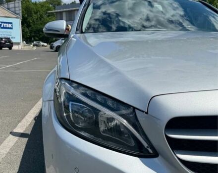 Серый Мерседес 200, объемом двигателя 1.6 л и пробегом 218 тыс. км за 16000 $, фото 1 на Automoto.ua