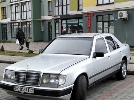 Сірий Мерседес 200, об'ємом двигуна 2 л та пробігом 400 тис. км за 2436 $, фото 1 на Automoto.ua