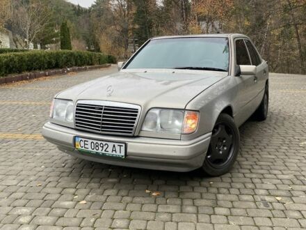 Серый Мерседес 200, объемом двигателя 2 л и пробегом 400 тыс. км за 2550 $, фото 1 на Automoto.ua