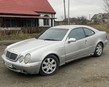 Сірий Мерседес 200, об'ємом двигуна 2 л та пробігом 364 тис. км за 2700 $, фото 1 на Automoto.ua