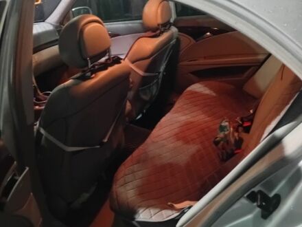 Серый Мерседес 200, объемом двигателя 1.8 л и пробегом 326 тыс. км за 5500 $, фото 1 на Automoto.ua