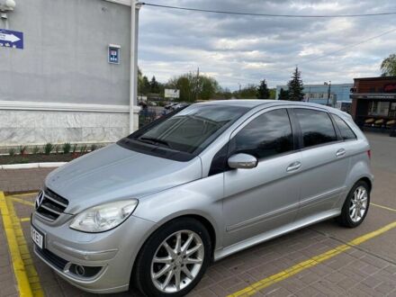 Мерседес 200 2006 в Нежине на Automoto.ua Серый Мерседес 200, объемом двигателя 2 л и пробегом 300 тыс. км за 6200 $, фото 1 на Automoto.ua