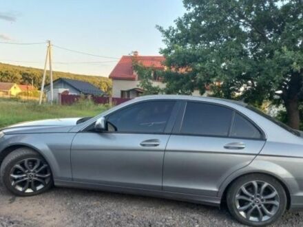 Серый Мерседес 200, объемом двигателя 2.1 л и пробегом 2 тыс. км за 7500 $, фото 1 на Automoto.ua