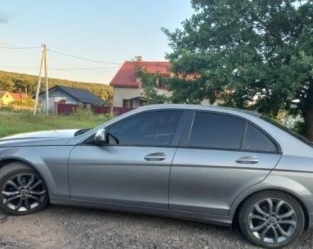 Серый Мерседес 200, объемом двигателя 2.1 л и пробегом 2 тыс. км за 7500 $, фото 1 на Automoto.ua