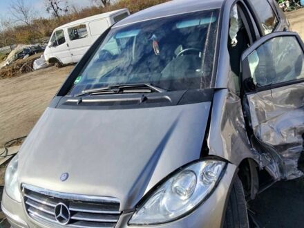 Мерседес 200 2007 в Львове на Automoto.ua Серый Мерседес 200, объемом двигателя 2 л и пробегом 155 тыс. км за 2800 $, фото 1 на Automoto.ua