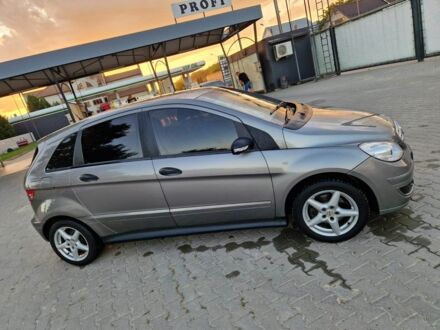 Мерседес 200 2007 в Снятине на Automoto.ua Серый Мерседес 200, объемом двигателя 2 л и пробегом 260 тыс. км за 6500 $, фото 1 на Automoto.ua