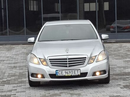 Серый Мерседес 200, объемом двигателя 2.1 л и пробегом 280 тыс. км за 10700 $, фото 1 на Automoto.ua