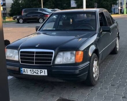 Синий Мерседес 200, объемом двигателя 2.2 л и пробегом 400 тыс. км за 1650 $, фото 7 на Automoto.ua
