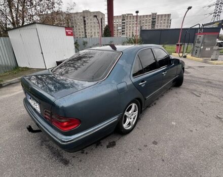 Синій Мерседес 200, об'ємом двигуна 3.2 л та пробігом 341 тис. км за 4000 $, фото 1 на Automoto.ua